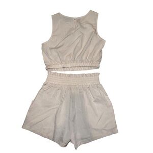 🌼Cream colored tank and shorts set